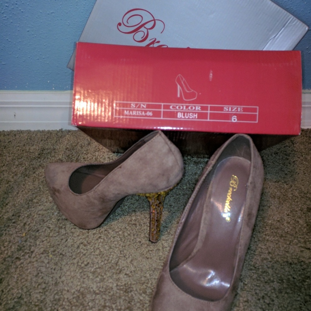 Nude heels - Picture 2 of 3